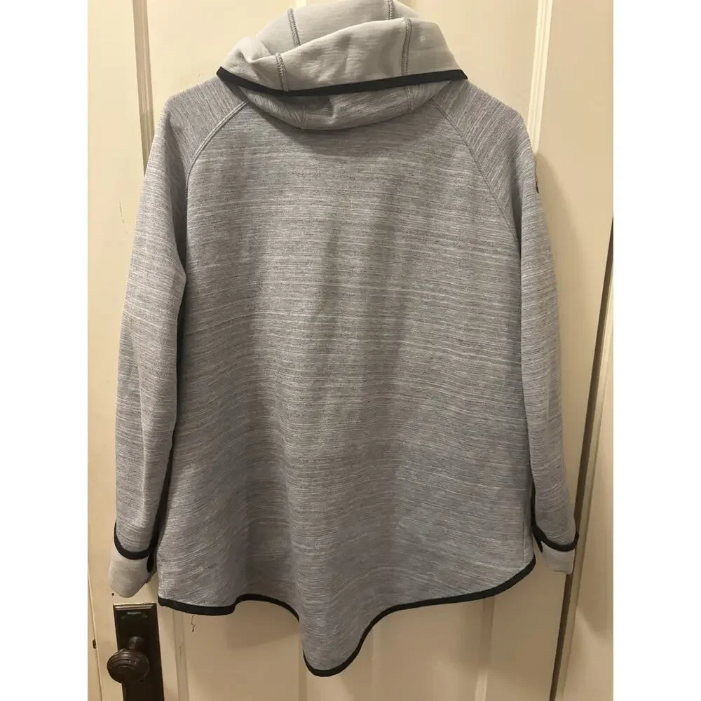 Nike few minor