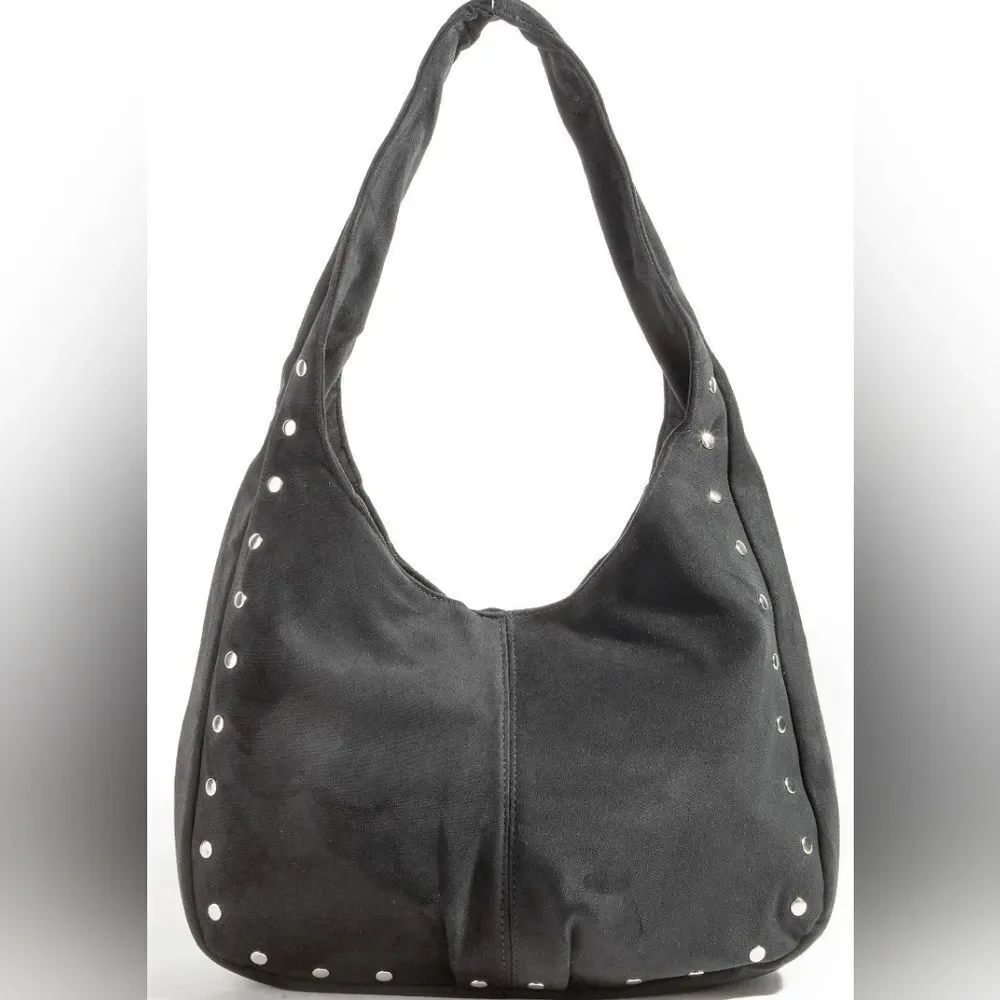 FAME embrace chic