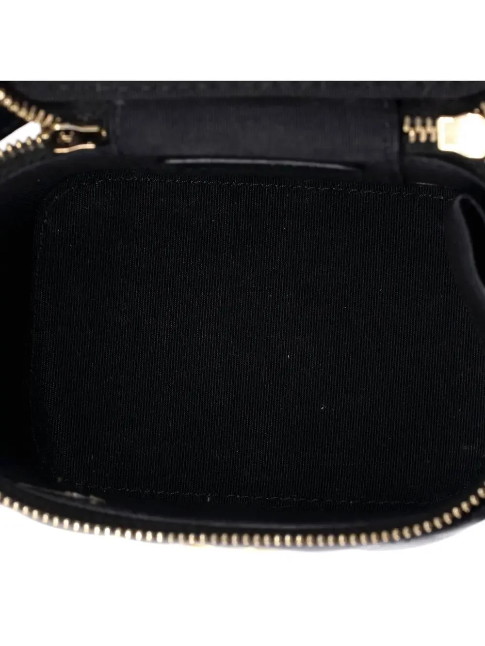 CHANEL elevate your