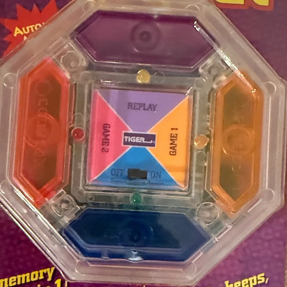 Tiger Electronics tiger copycat