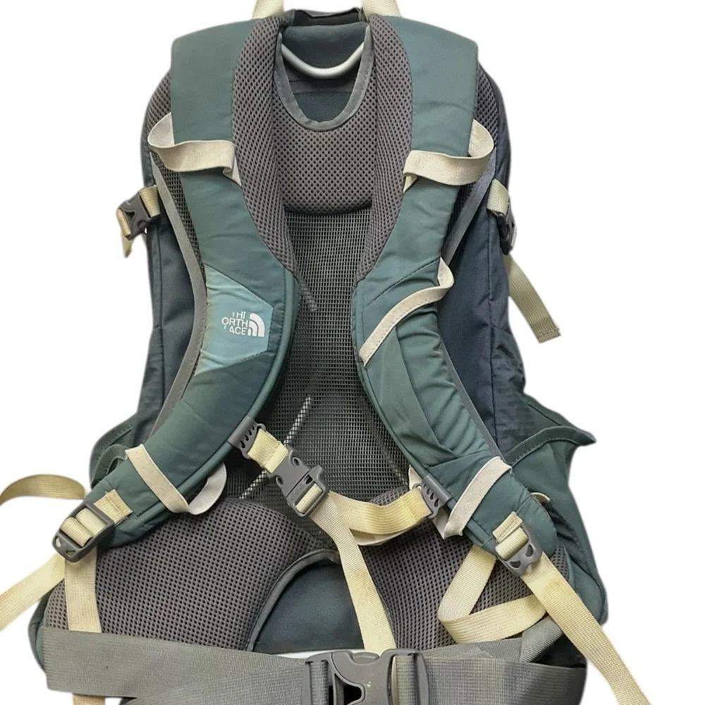 The North Face 🔥 tough