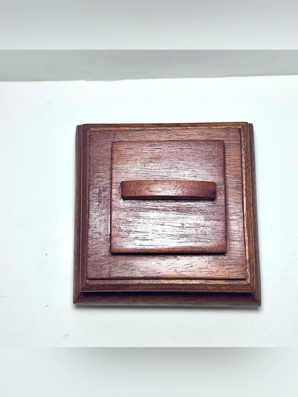 The Bombay Company Mahogany Small Ring Box Green Felt Lined