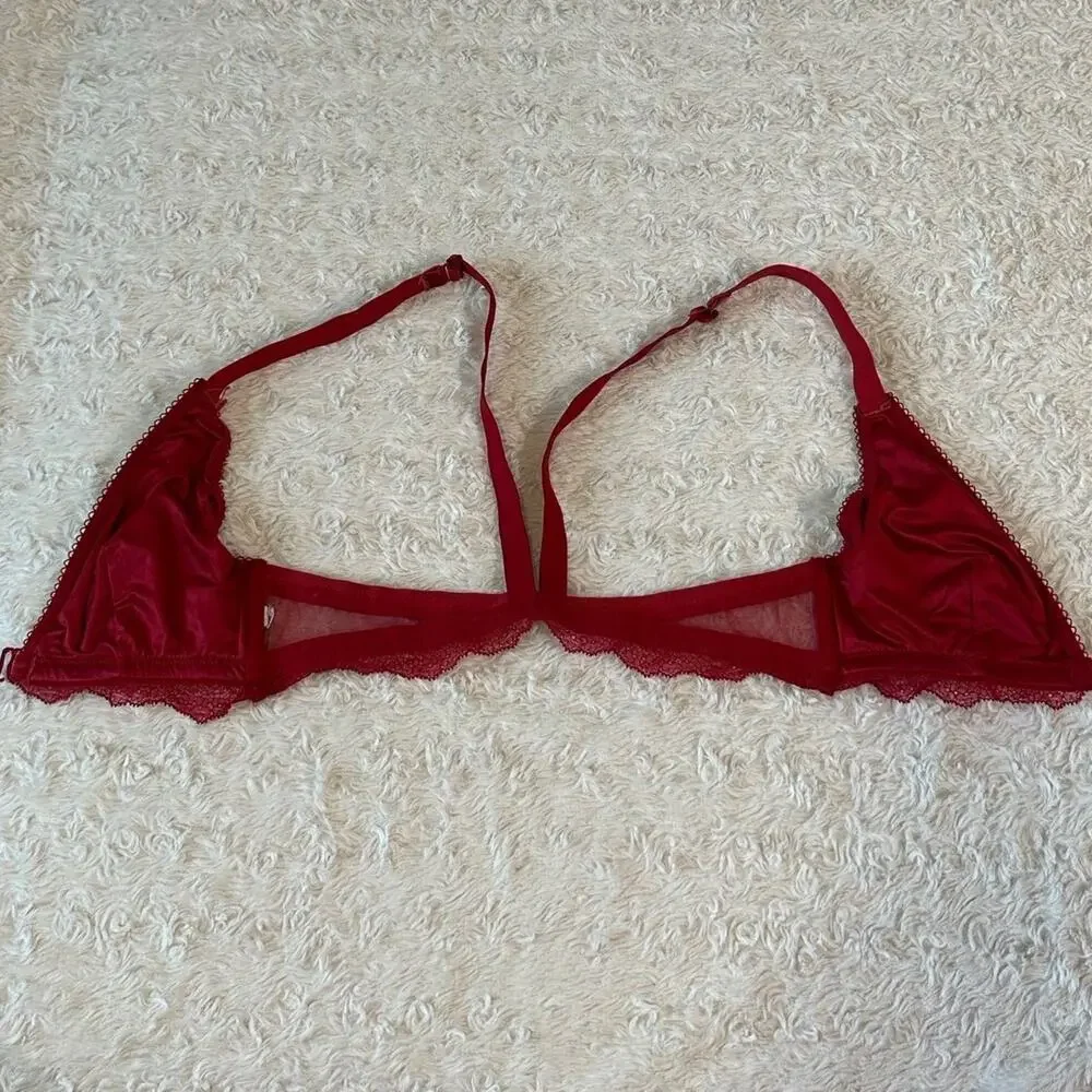 Victorias Secret lacey bralette