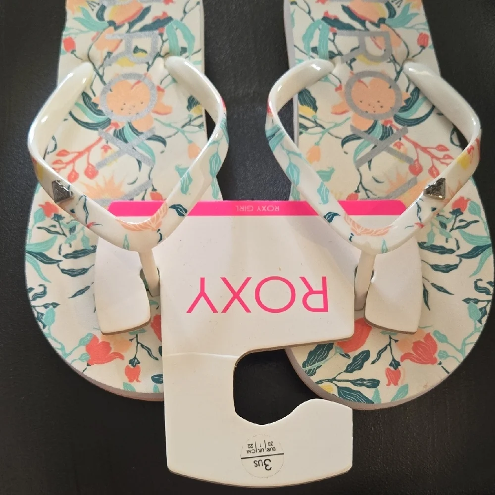 Roxy sandals floral