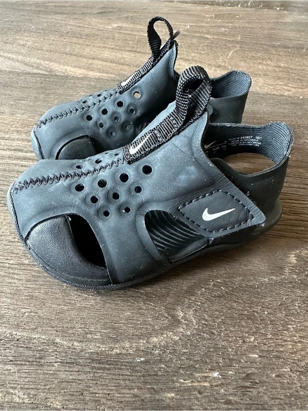 Nike pull off
