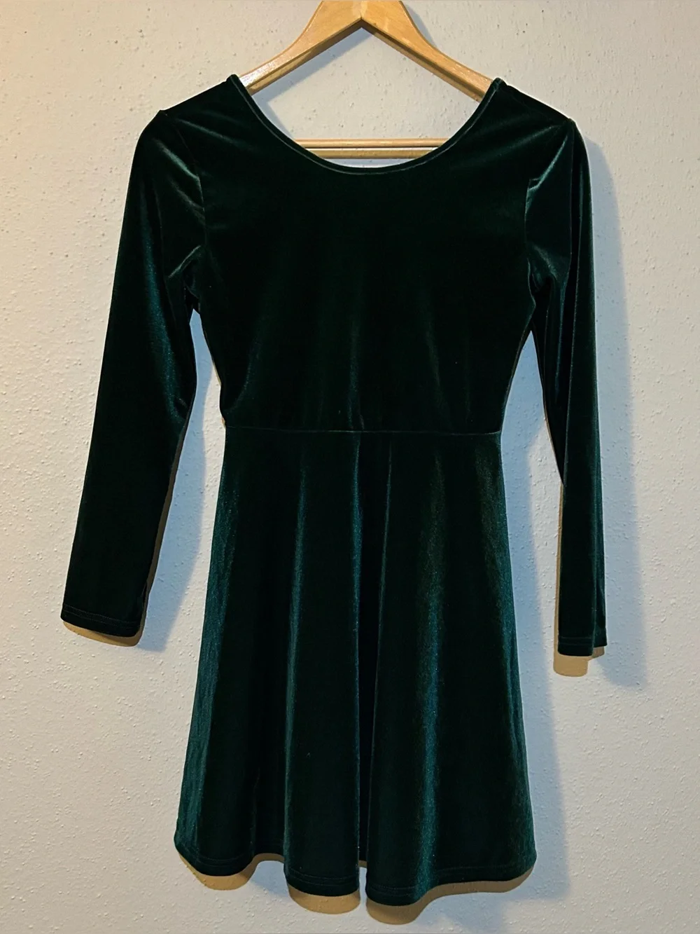 The Children's Place Girls Emerald Green Velvet Long Sleeve Dress Size 10/12 L
