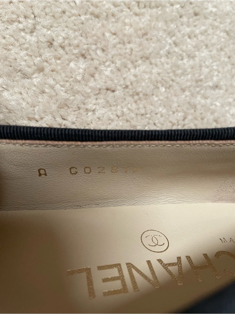 CHANEL classic black