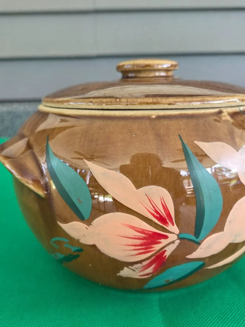 USA Pottery this vintage