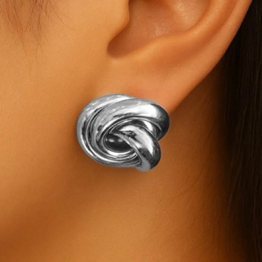 Silver Love Knot Earrings (7125)