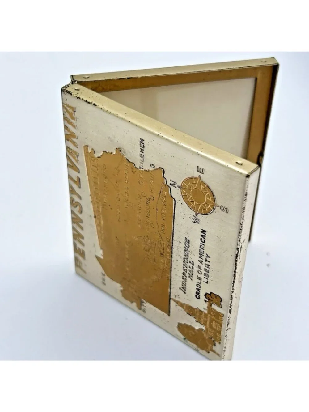 Unbranded vintage etched