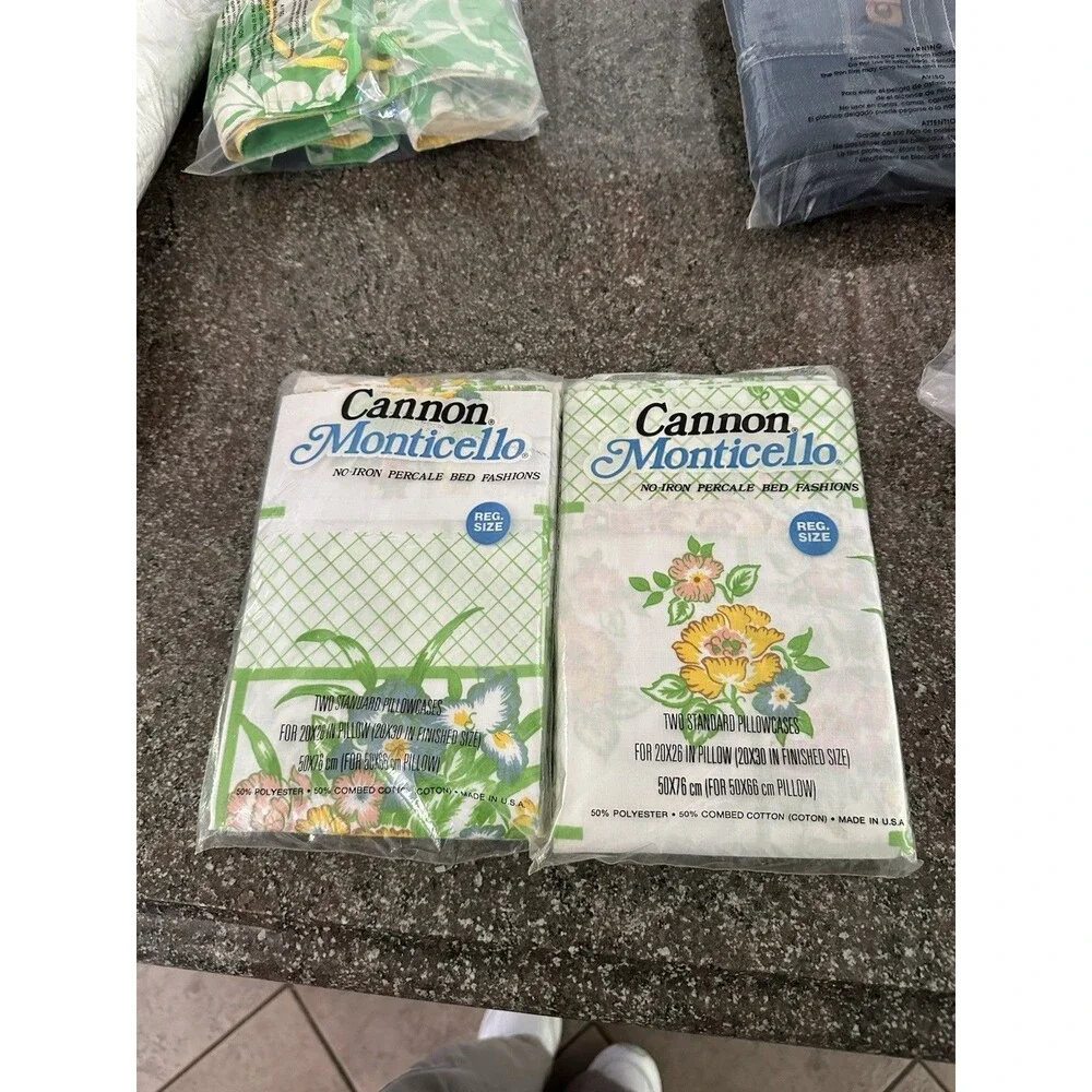 Vintage Cannon Monticello Percale  Fitted Bed Sheet (2) Sets Floral Dead Stock.