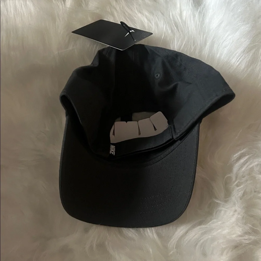 NWT Nike kids gray hat