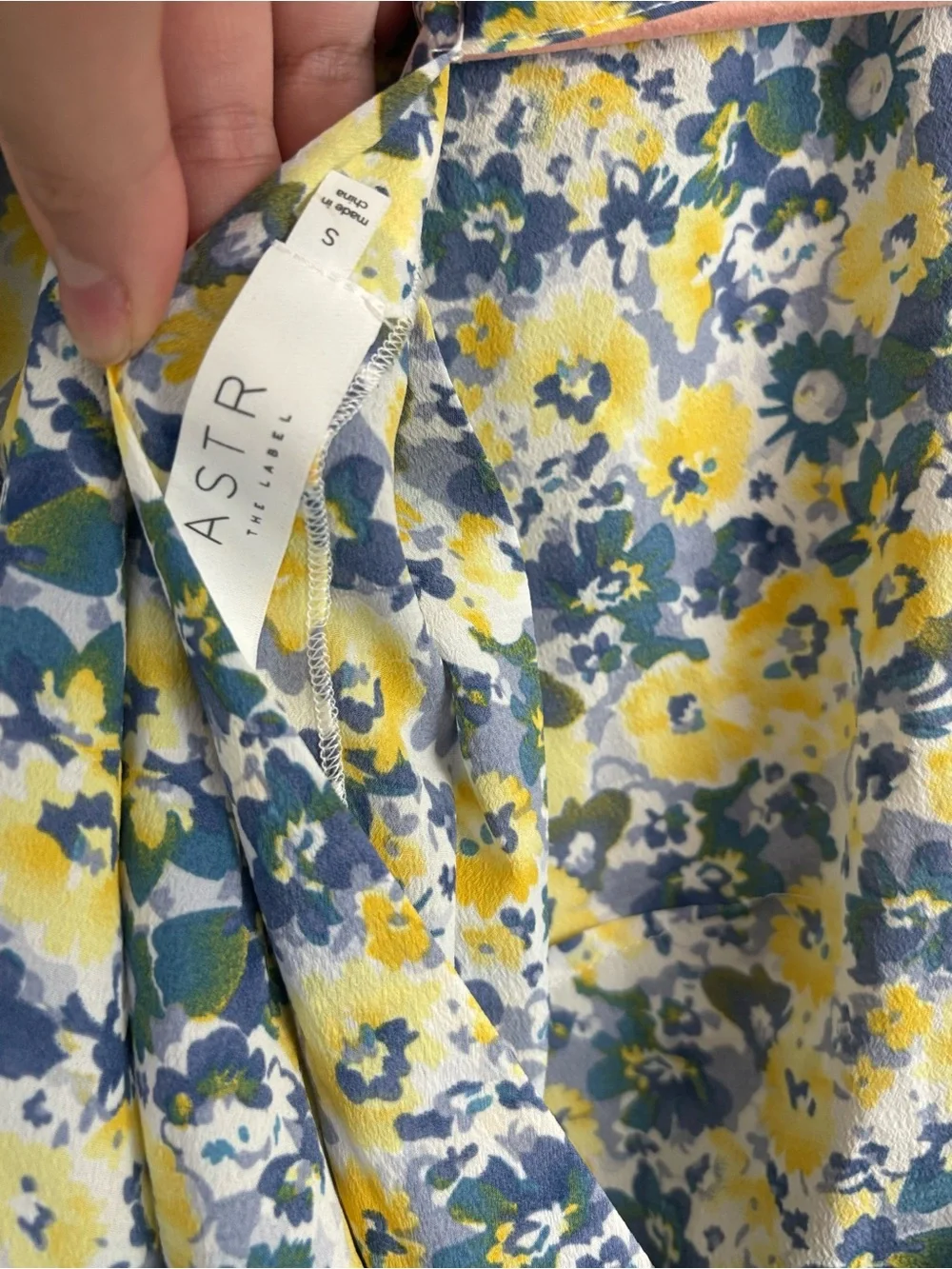 Astr women tie