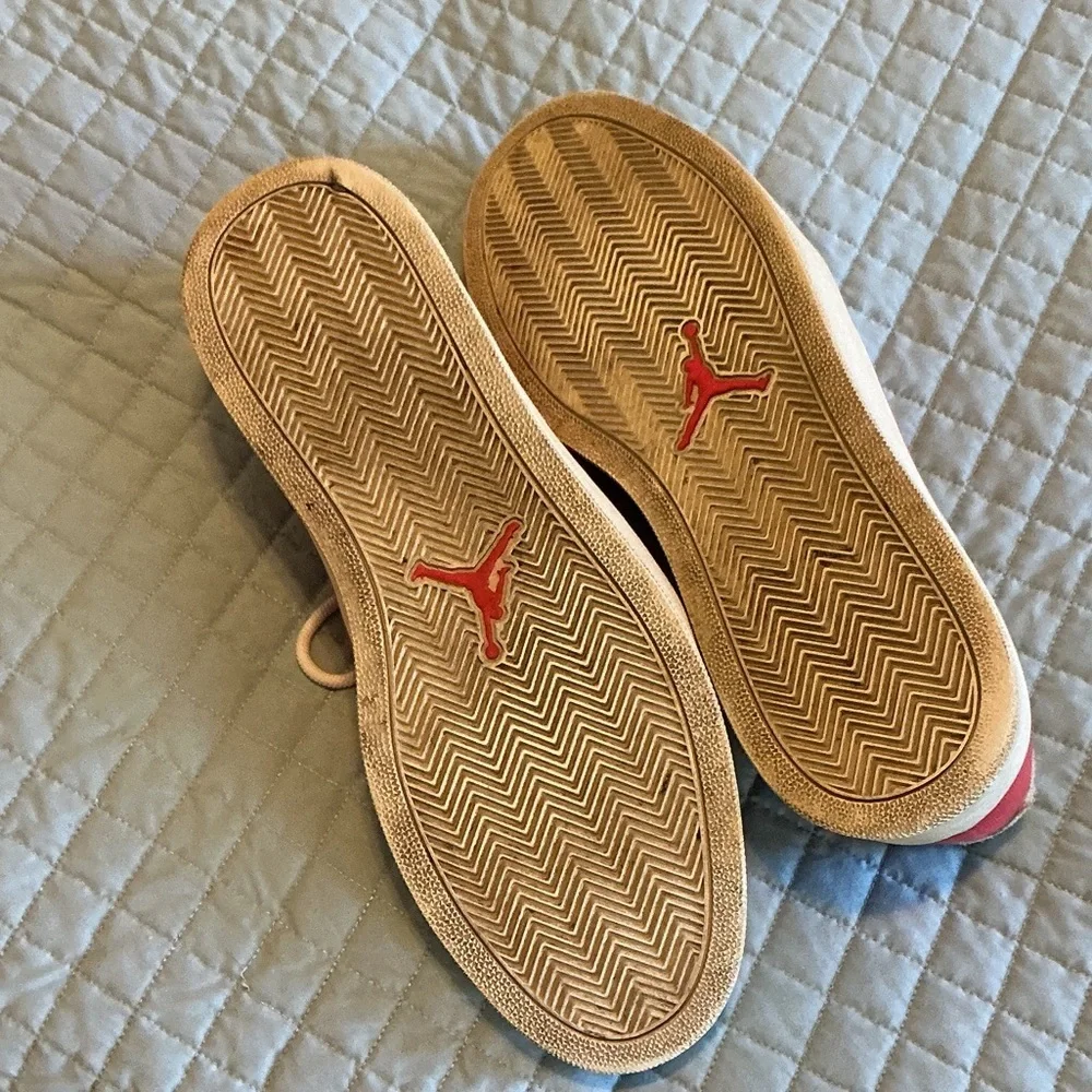 Jordan bold red