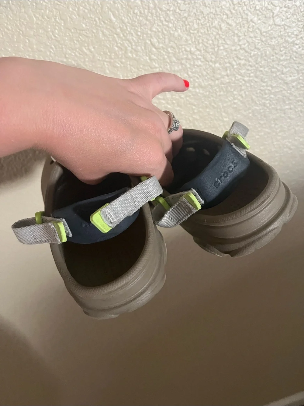 CROCS charm green