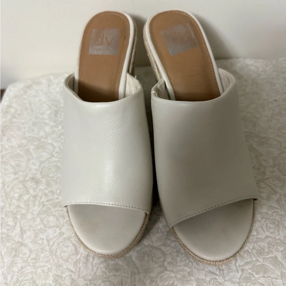DV by Dolce Vita overall great