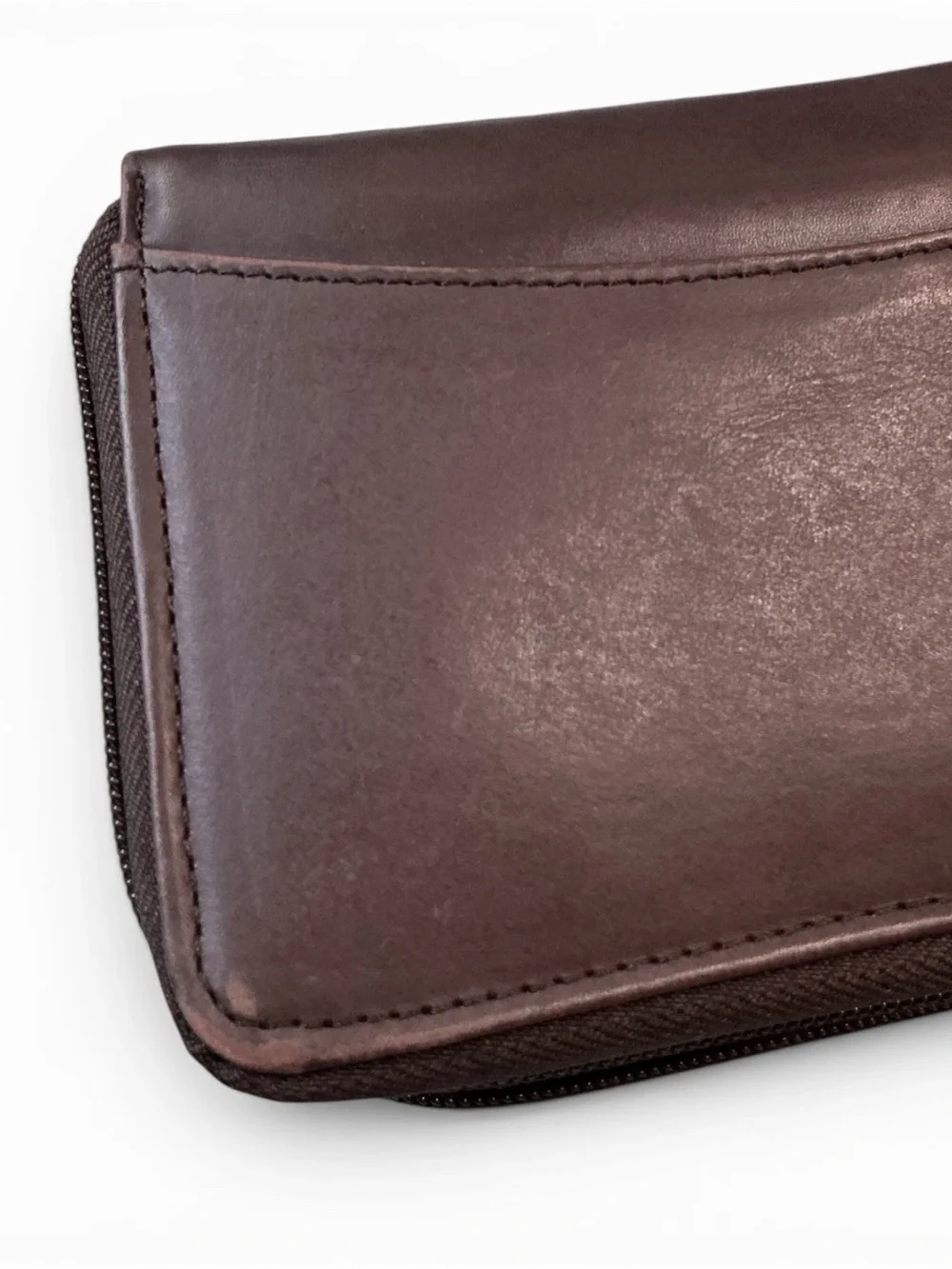 Wilsons Leather wallet organizer