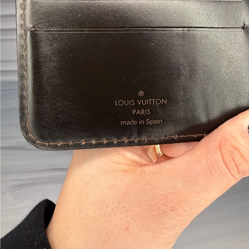 Louis Vuitton description elevate