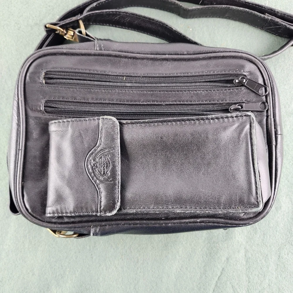 80s/90s Vintage Dopp Personal Travel Messenger Crossbody Genuine Leather‎ Black