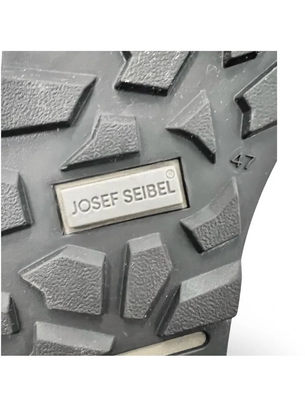 Josef Seibel flaunt stylish