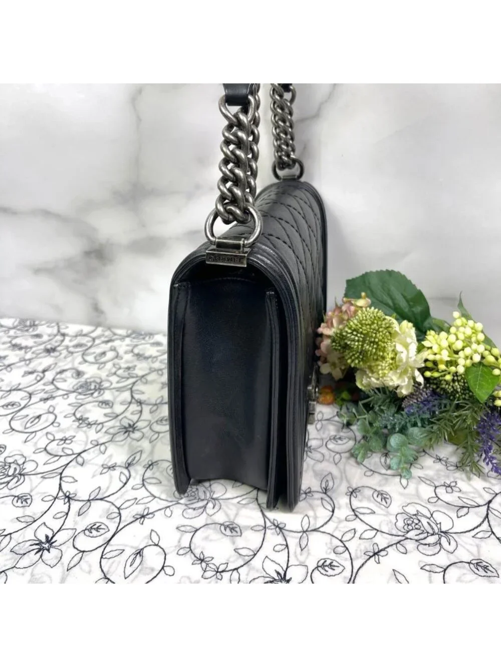 CHANEL tone authenticated guarantee