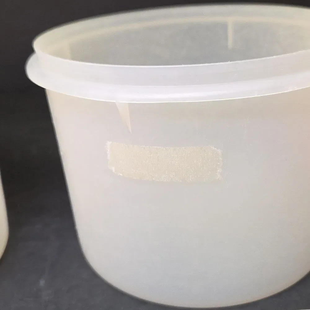 Tupperware vintage round