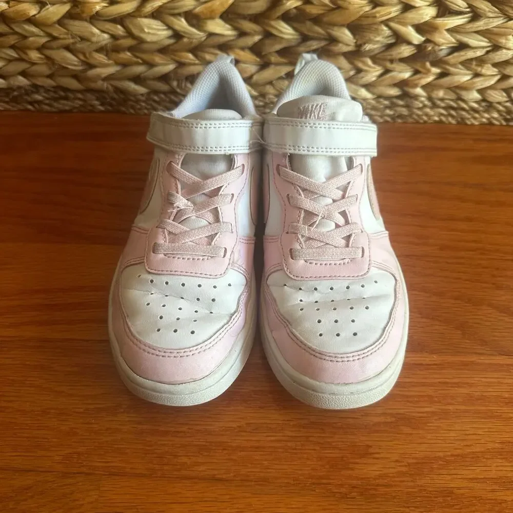 Nike kids court