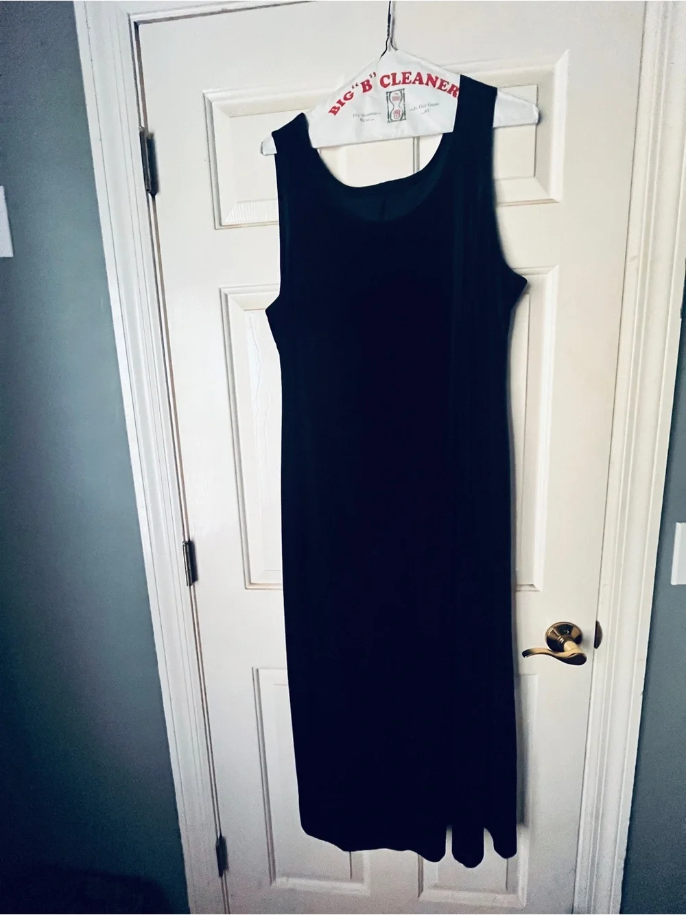 N/A elegant black