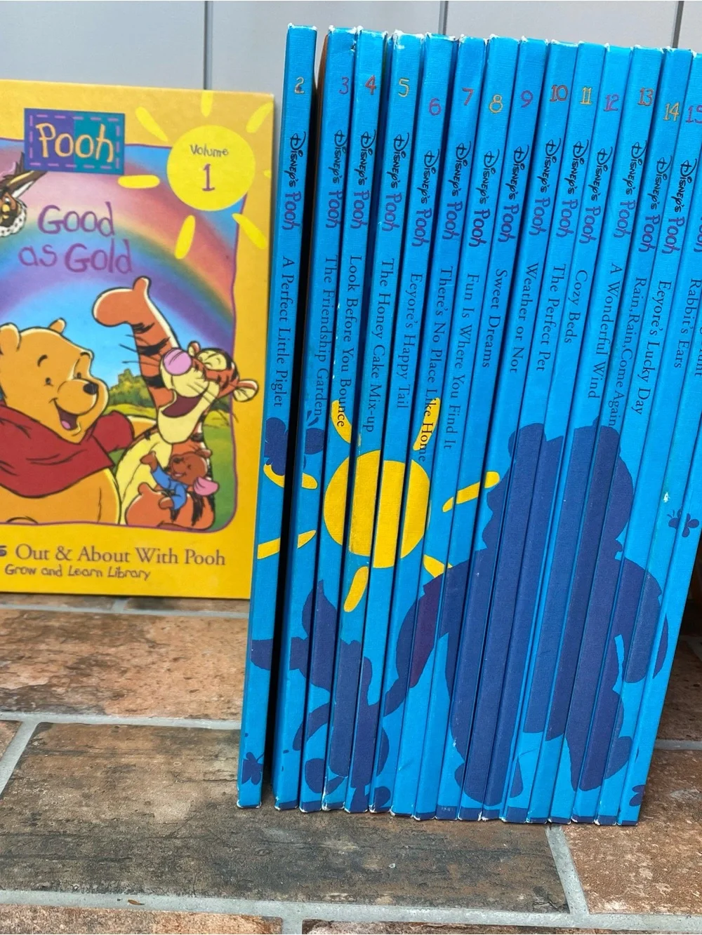 Pooh’s Out and About with Pooh complete collection (1996)
