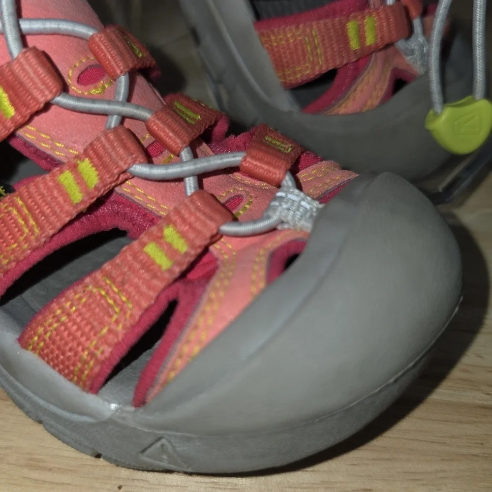 Keen size wore