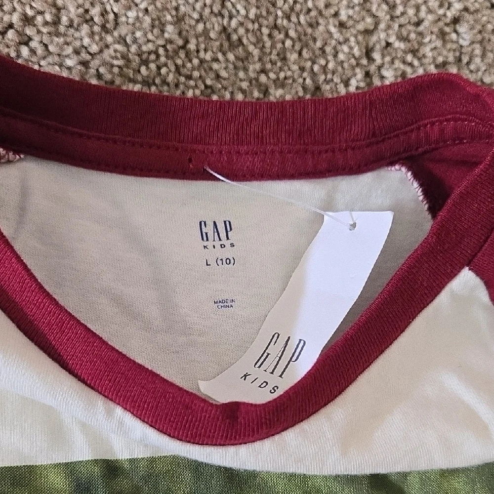 GAP long sleeve