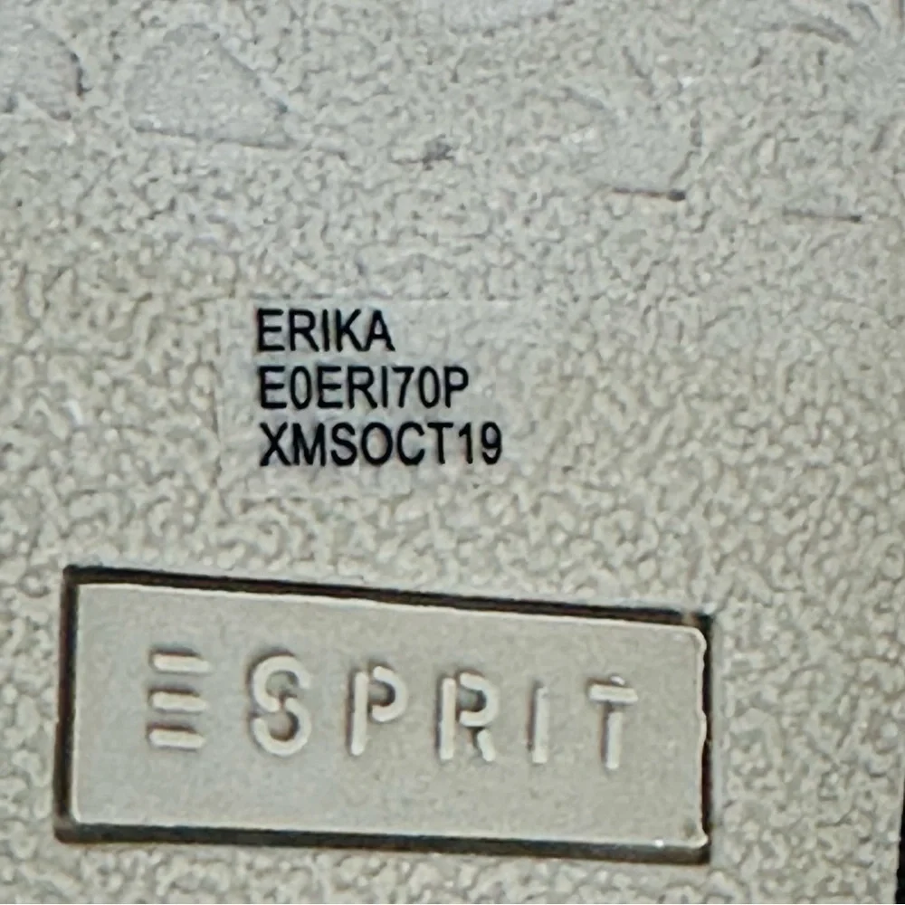 Esprit canvas preowned
