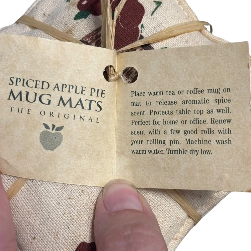 Harry and David Spiced Apple Pie Mug‎ Mats Set 4 Scented Cozy Kitchen Decor