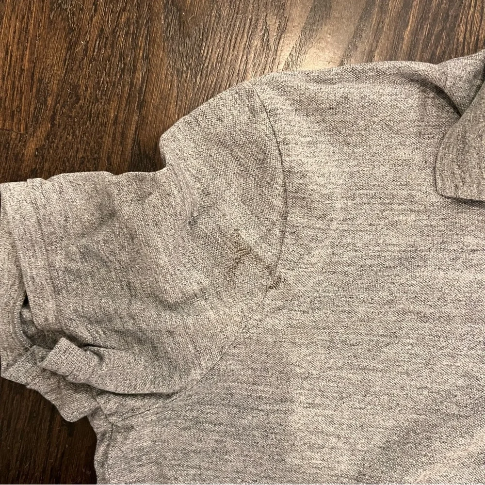 Ralph Lauren logo upper shoulder