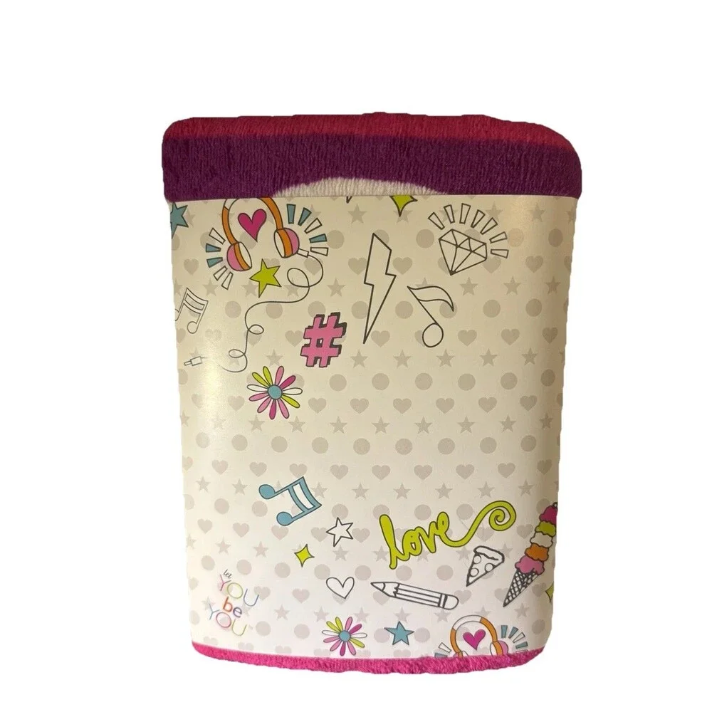 Little Miss Matched ihip backseat