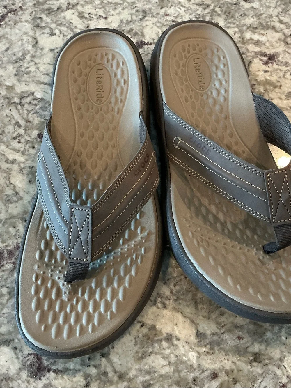 CROCS comfortable literide