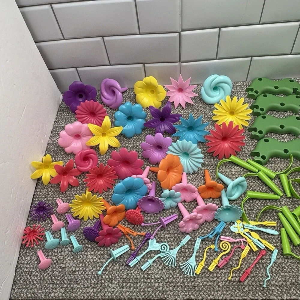Cenove Classroom Homeschool Flower Building Supplies Pretend Play STEM 130+