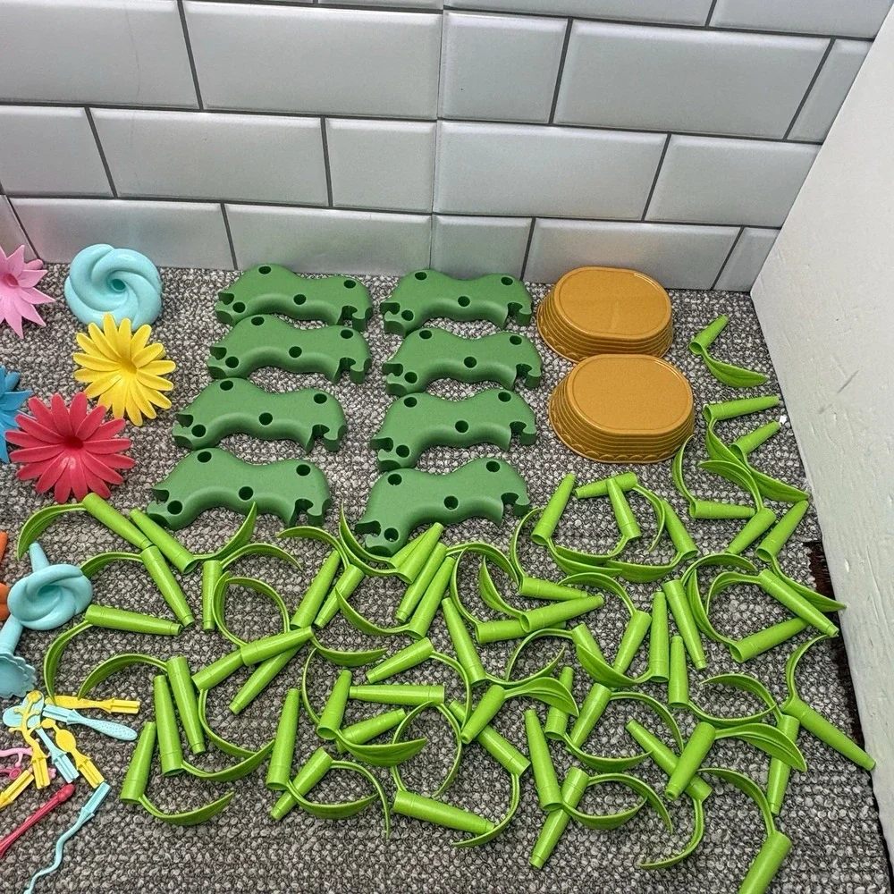 Cenove Classroom Homeschool Flower Building Supplies Pretend Play STEM 130+