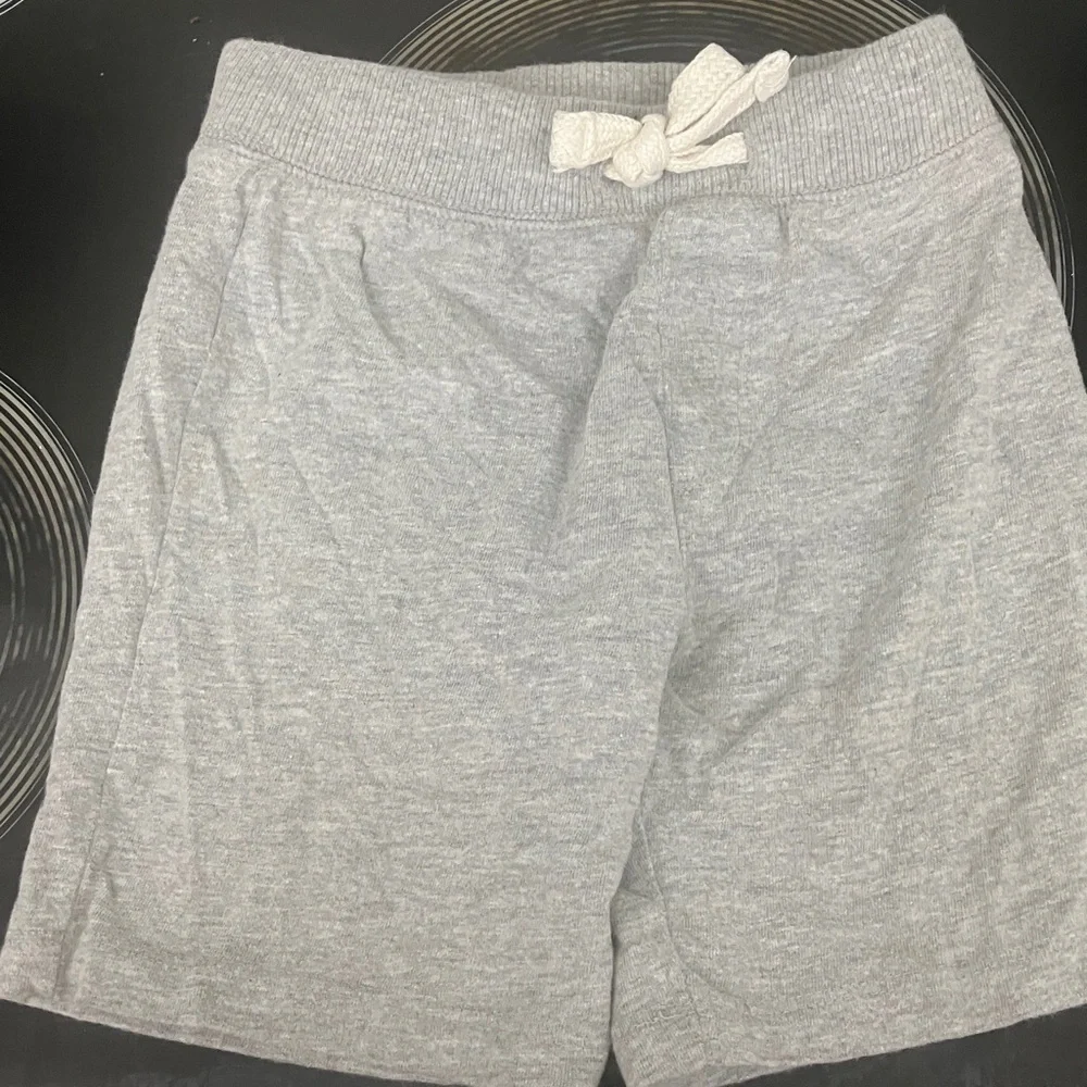 Gray old navy children’s Casual Shorts 4t
