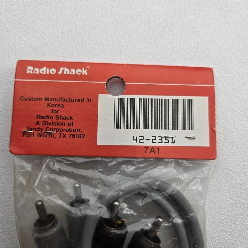 Vintage Radio Shack Realistic 42-2351A 3 Ft RCA Audio Patch Cable NOS Sealed New