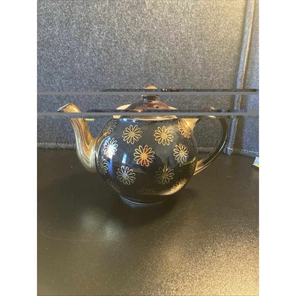 Vintage Hall 050 China- Black W Gold Flowers & Lid- 6 Cup Teapot- Made In USA 🫖
