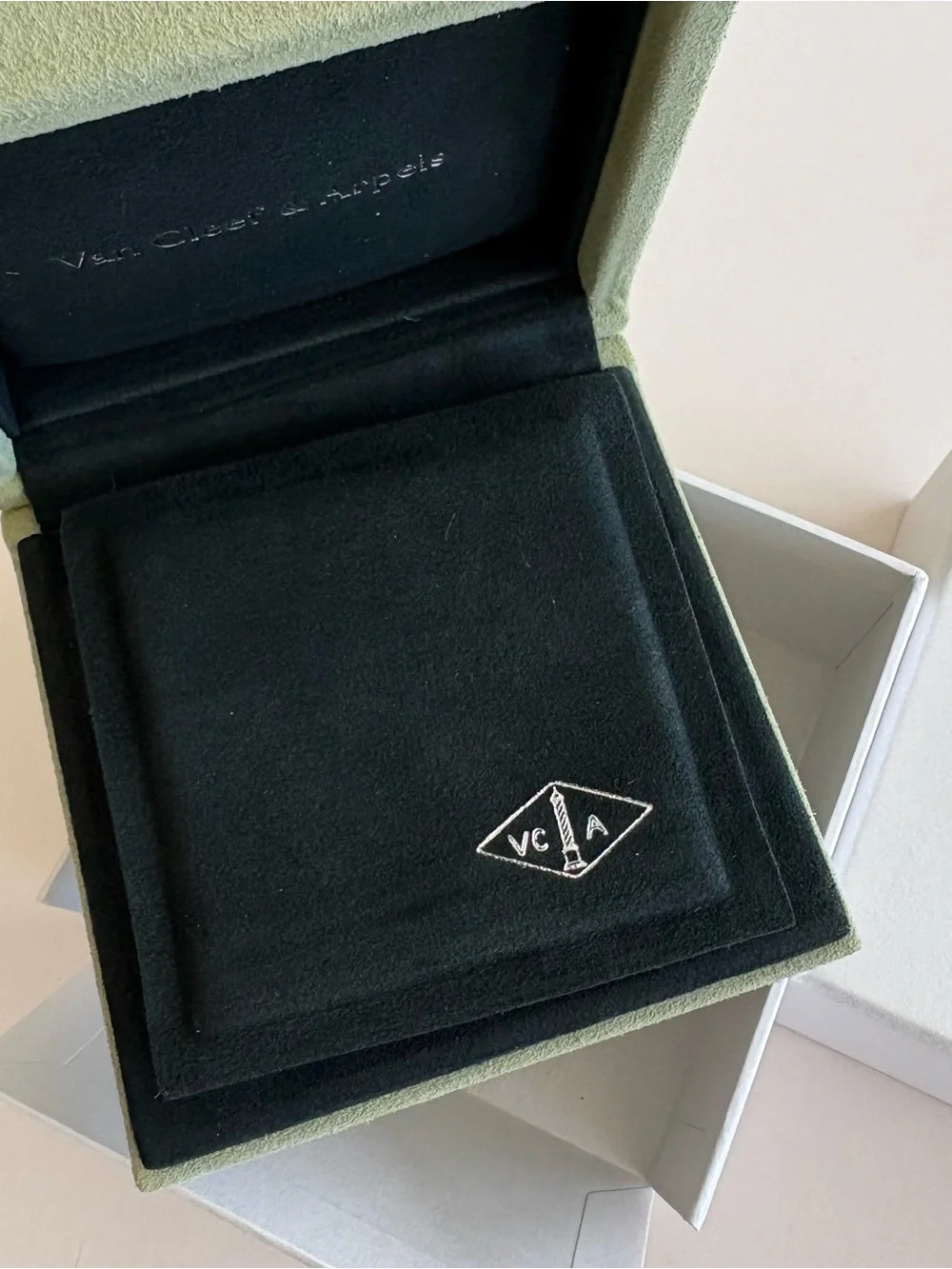 Van Cleef & Arpels Earrings Jewelry Box