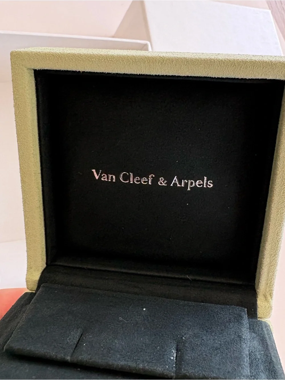 Van Cleef & Arpels Earrings Jewelry Box
