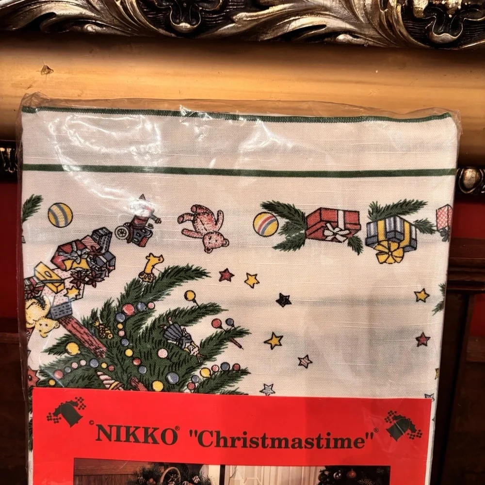 Nikko Ceramics nikko christmastime