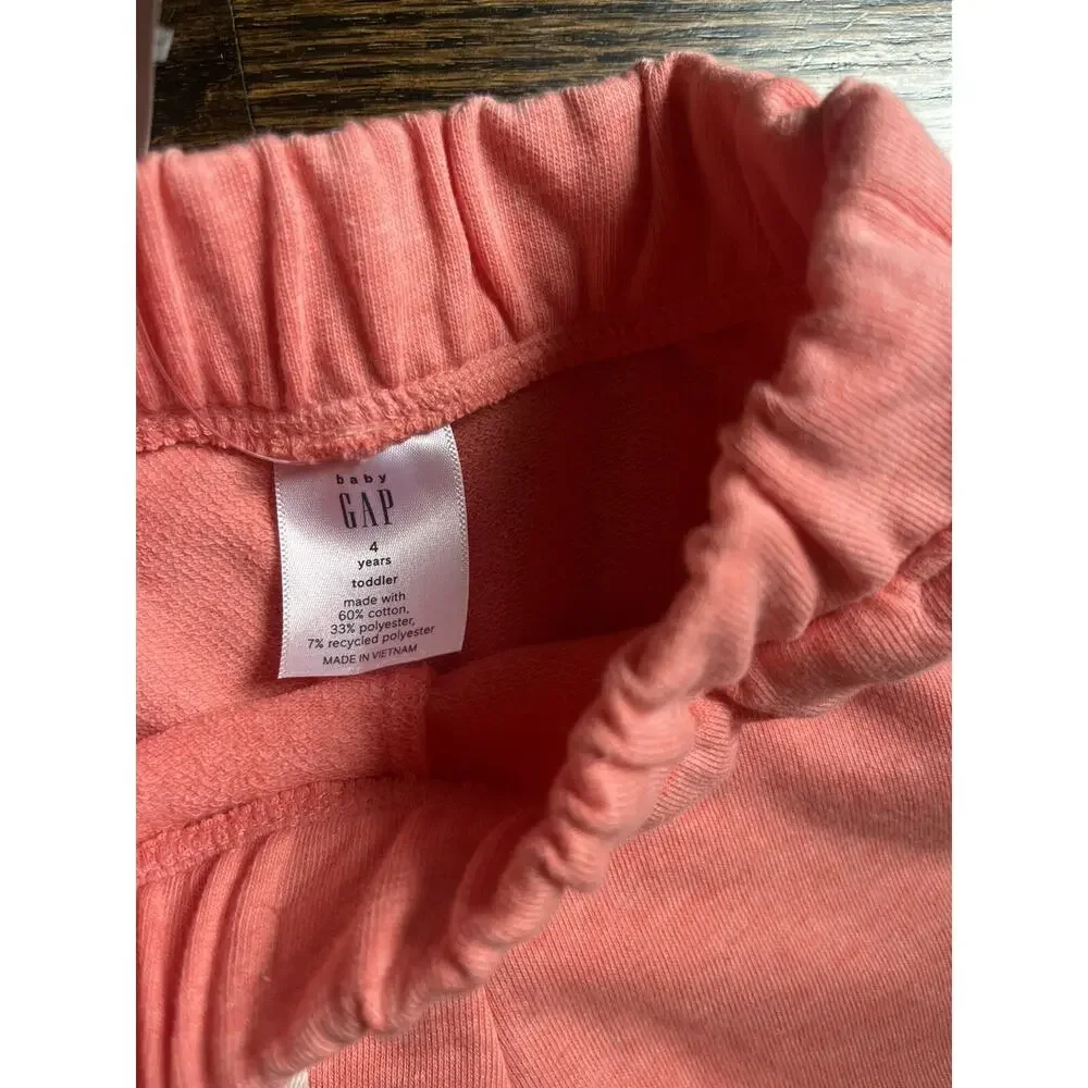 Gap toddler girl shorts size 4 pink NWT
