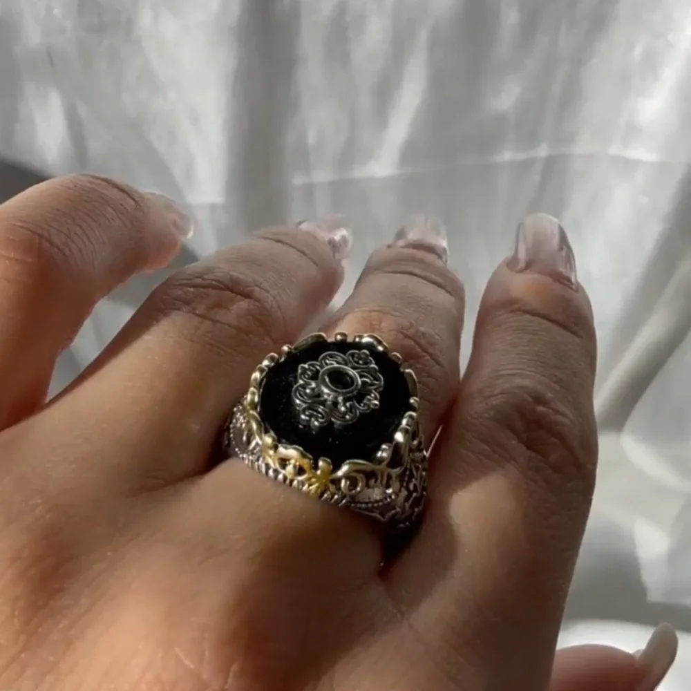 Vintage Black Onyx Gold Filigree Ring – Gothic Boho Statement Jewelry