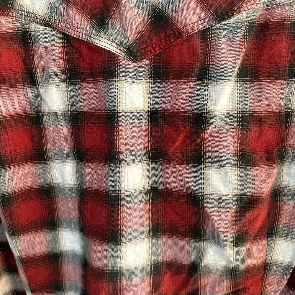 Banana Republic classic checkered