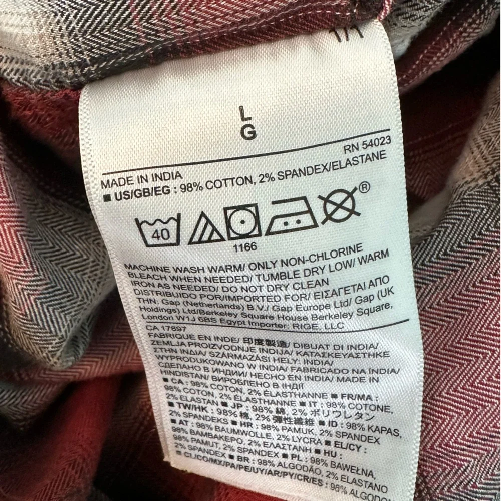 Banana Republic classic checkered