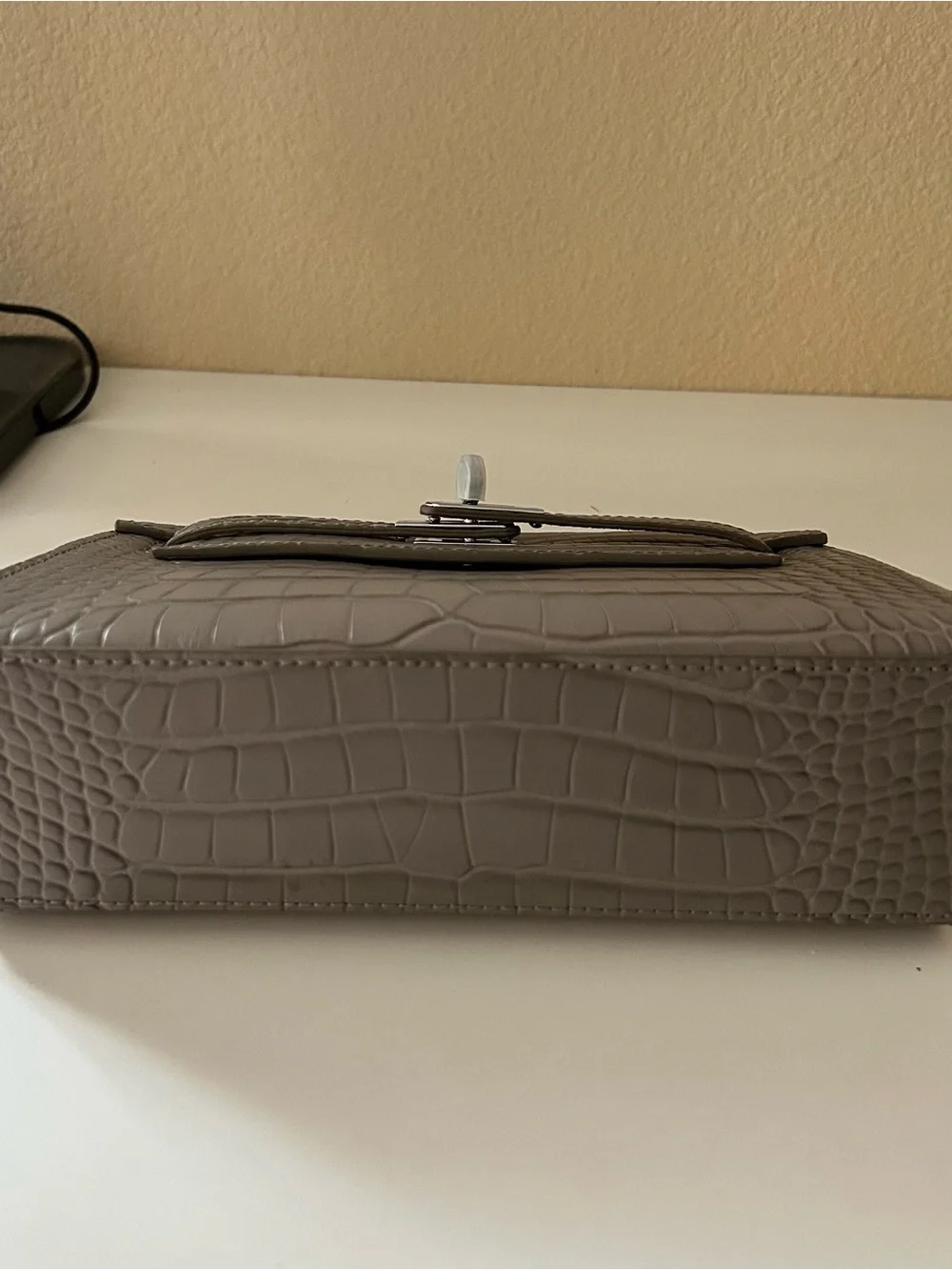 N/A no logo