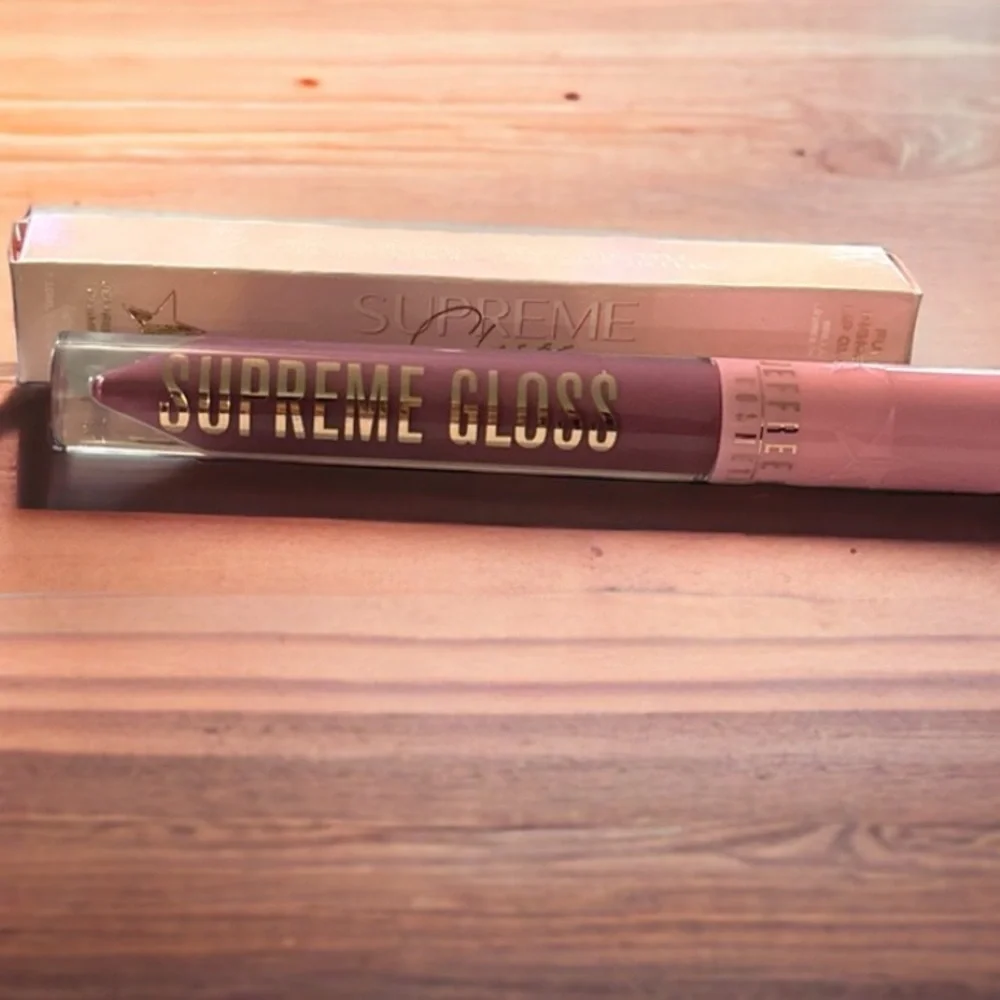 Jeffree Star supreme gloss